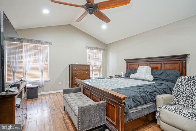 427 MOORE BLVD, Clayton, NJ 08312