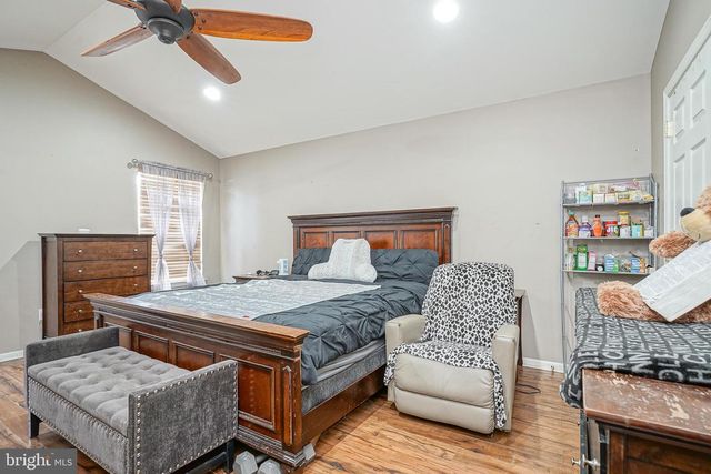 427 MOORE BLVD, Clayton, NJ 08312