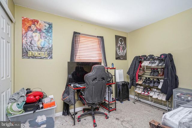 427 MOORE BLVD, Clayton, NJ 08312