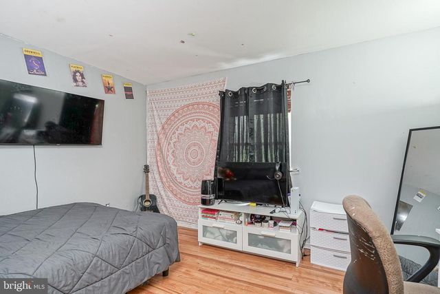427 MOORE BLVD, Clayton, NJ 08312