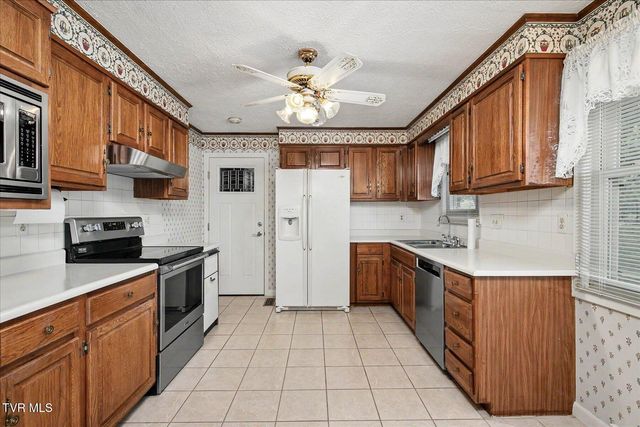 318 Broyles Avenue, Church Hill, TN 37642