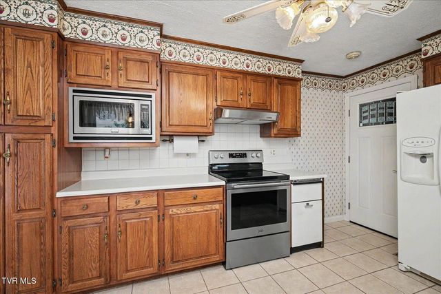 318 Broyles Avenue, Church Hill, TN 37642