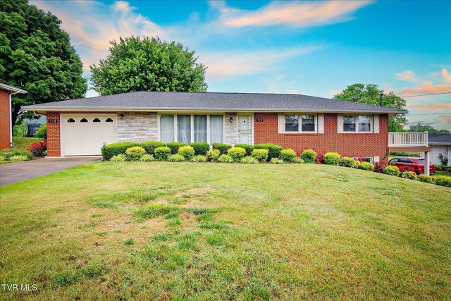 318 Broyles Avenue, Church Hill, TN 37642