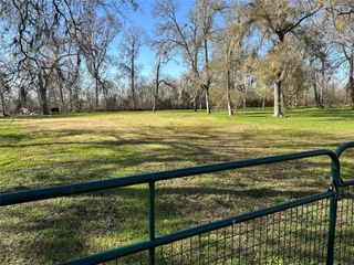 431 Little Dogie Road, Simonton, TX 77485