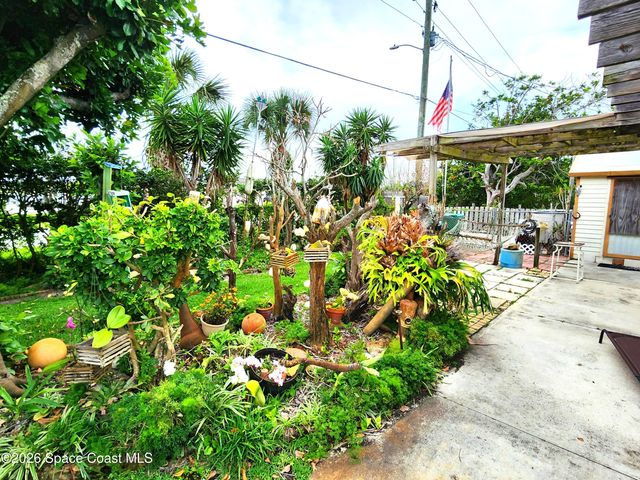 241 Avenida Central, Indialantic, FL 32903