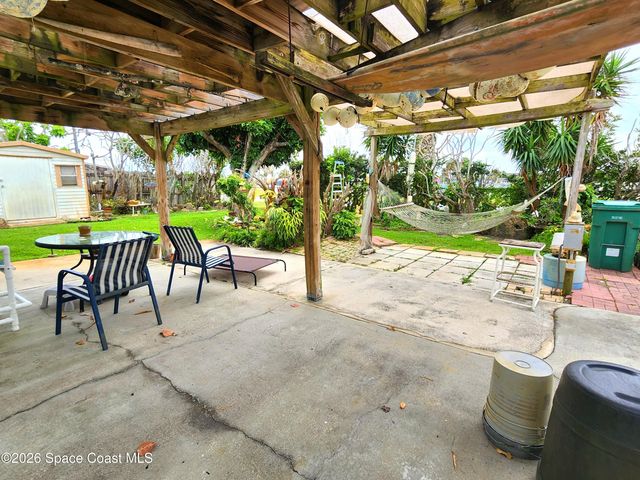 241 Avenida Central, Indialantic, FL 32903