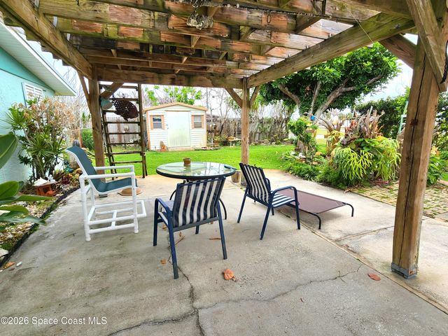 241 Avenida Central, Indialantic, FL 32903