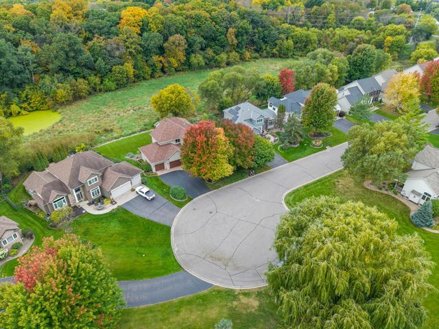 1435 Wildflower Lane, Chaska, MN 55318