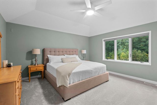 1435 Wildflower Lane, Chaska, MN 55318