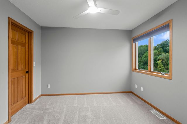 1435 Wildflower Lane, Chaska, MN 55318