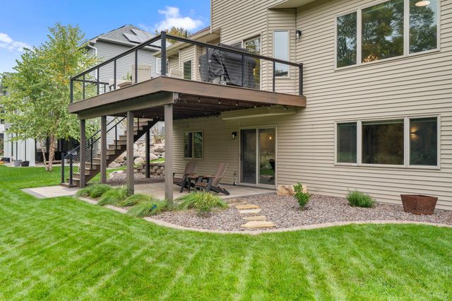 1435 Wildflower Lane, Chaska, MN 55318