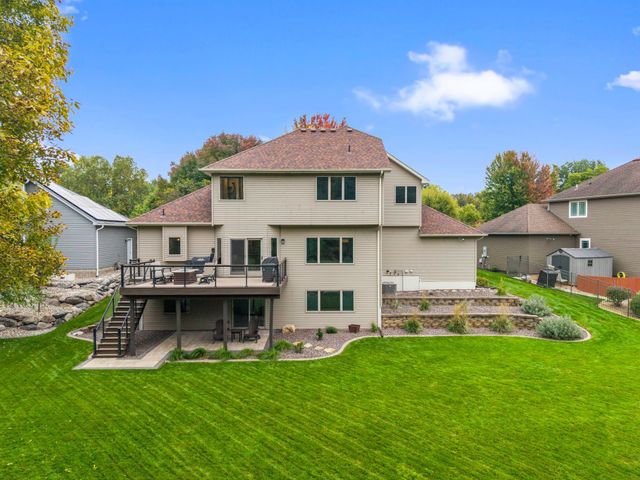 1435 Wildflower Lane, Chaska, MN 55318