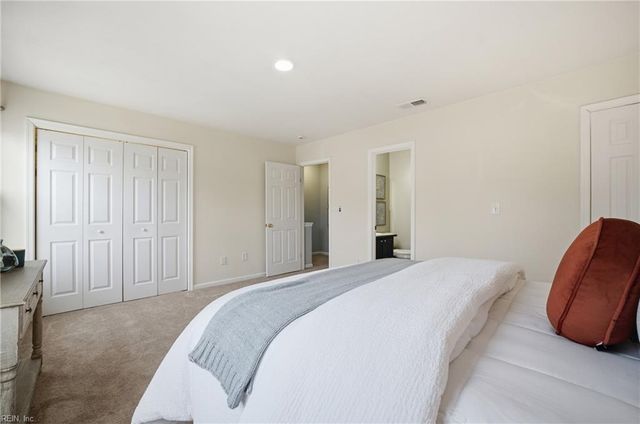 1614 Sword Dancer DR, Virginia Beach, VA 23454