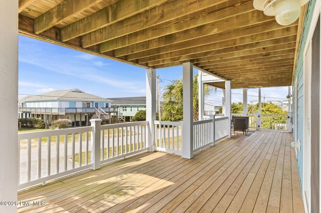 1417 Carolina Boulevard, Holly Ridge, NC 28445