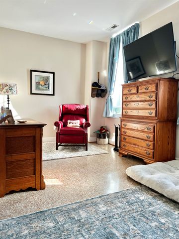 101 W Village Dr Apt 101, Staunton, VA 24401