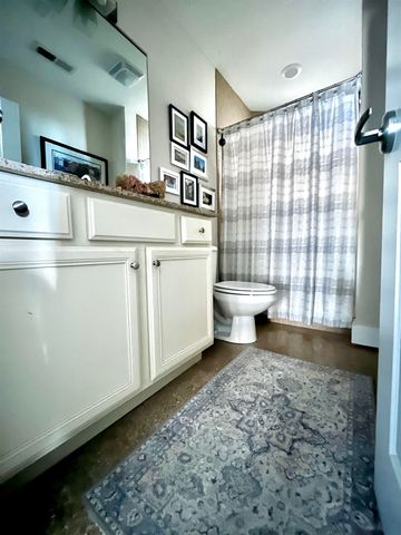 101 W Village Dr Apt 101, Staunton, VA 24401