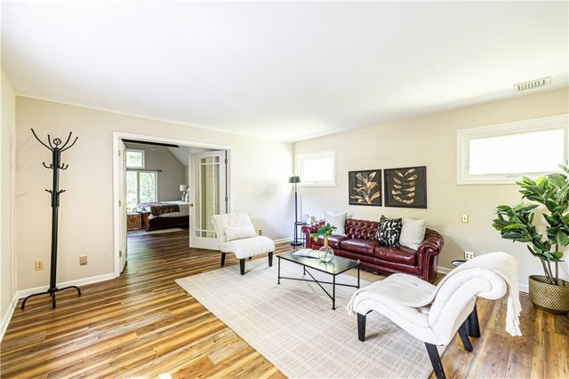 55 Babcock Drive, Brighton, NY 14610