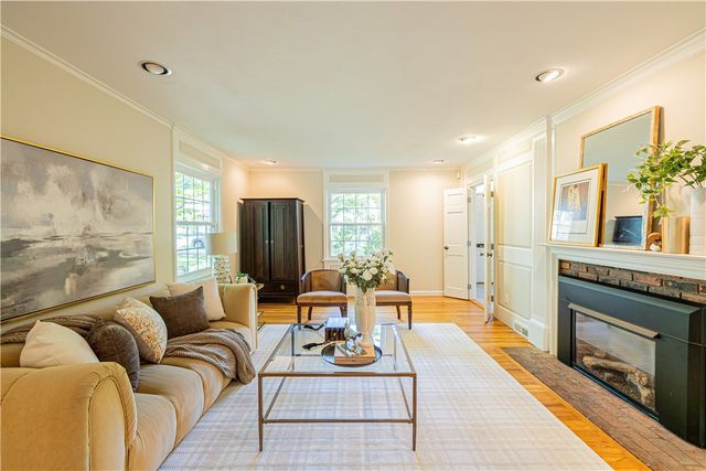 55 Babcock Drive, Brighton, NY 14610