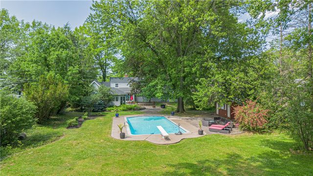 55 Babcock Drive, Brighton, NY 14610