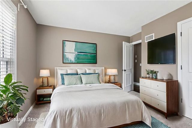 5408 NW 58th Terrace, Kansas City, MO 64151