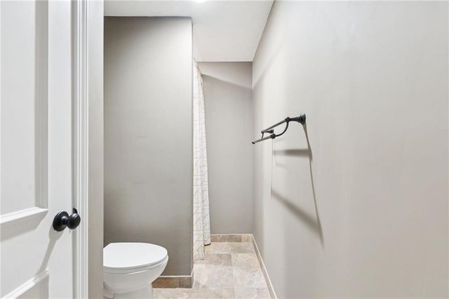 5408 NW 58th Terrace, Kansas City, MO 64151