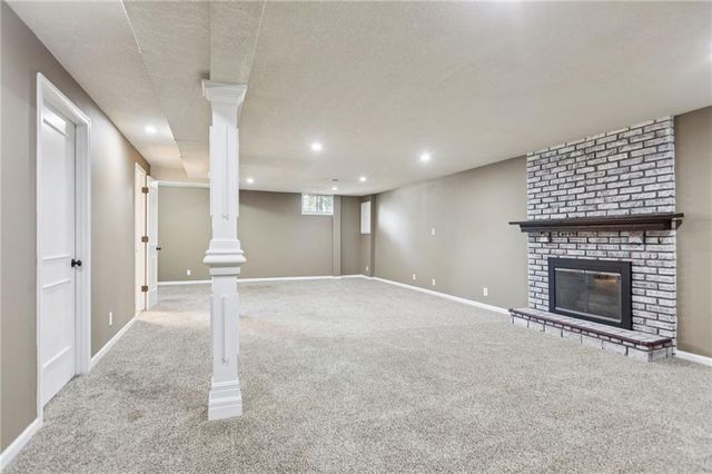 5408 NW 58th Terrace, Kansas City, MO 64151