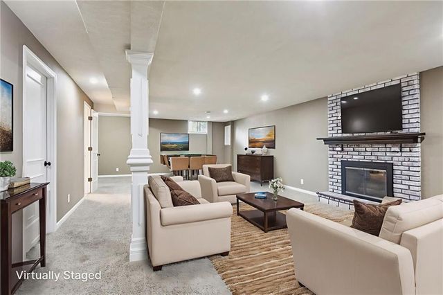 5408 NW 58th Terrace, Kansas City, MO 64151