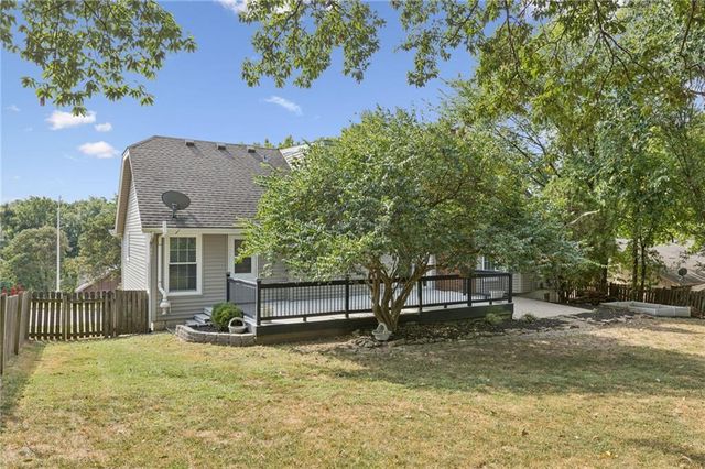 5408 NW 58th Terrace, Kansas City, MO 64151