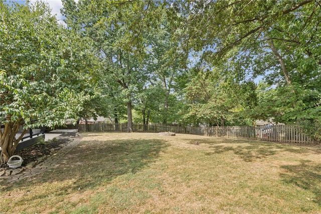 5408 NW 58th Terrace, Kansas City, MO 64151