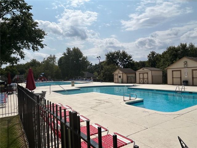 5408 NW 58th Terrace, Kansas City, MO 64151