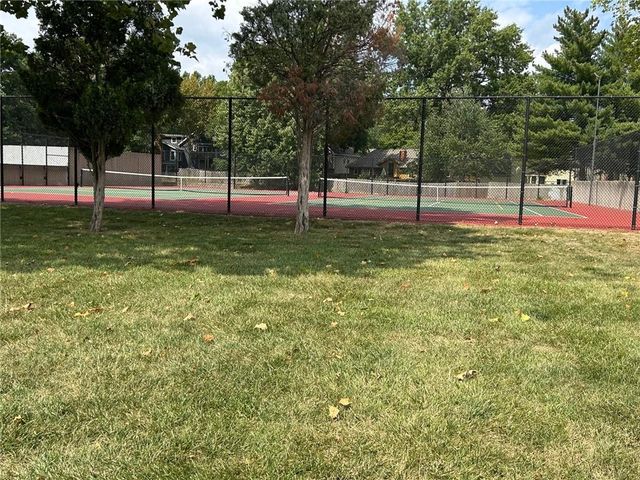 5408 NW 58th Terrace, Kansas City, MO 64151