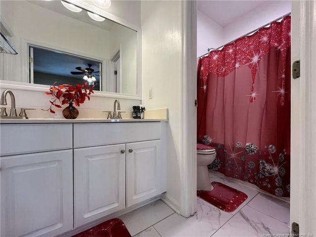 1559 Grassy Branch Drive, Fayetteville, NC 28304