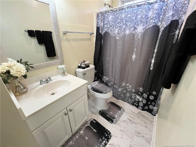 1559 Grassy Branch Drive, Fayetteville, NC 28304