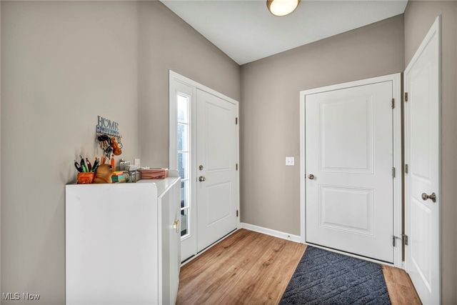 130 W Spring Drive, Elyria, OH 44035