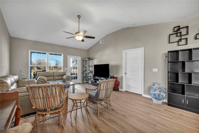 130 W Spring Drive, Elyria, OH 44035