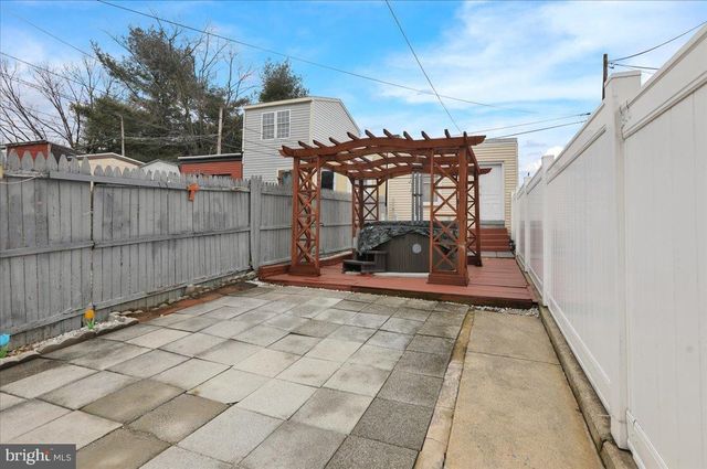 646 FERN AVE, Reading, PA 19611