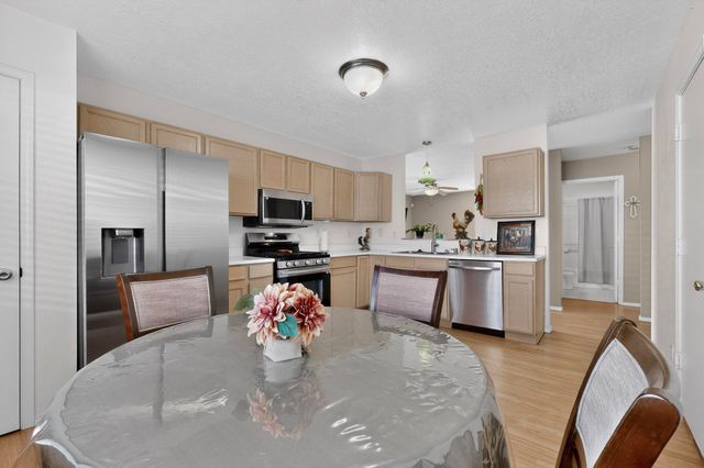 3114 Chama Meadows Drive NE, Rio Rancho, NM 87144