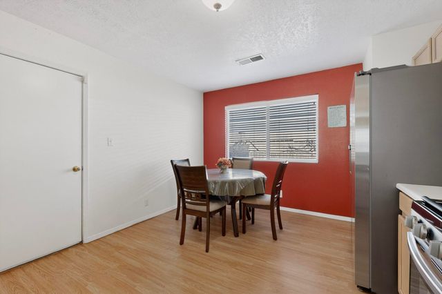 3114 Chama Meadows Drive NE, Rio Rancho, NM 87144