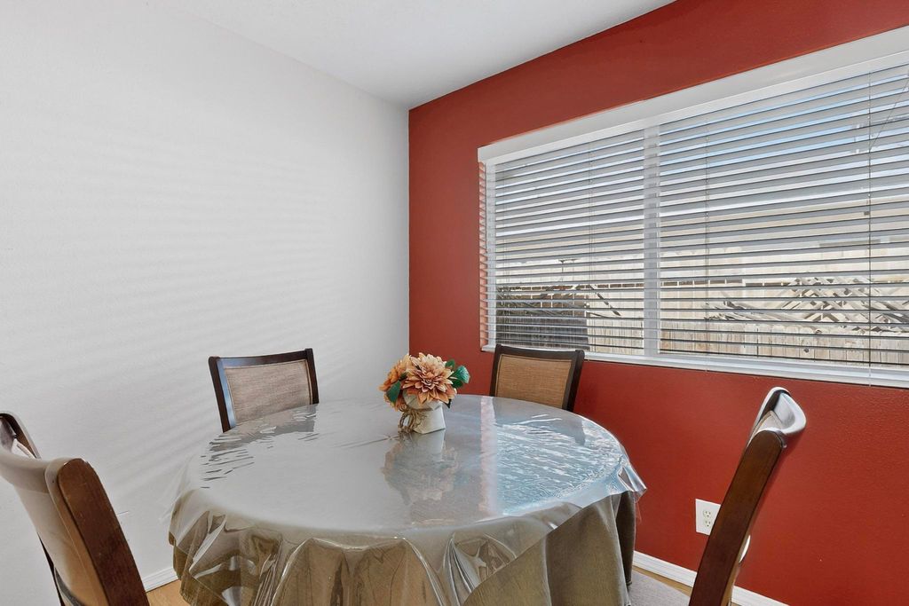 Image 11 of property listing at 3114 Chama Meadows Drive NE, Rio Rancho, NM 87144