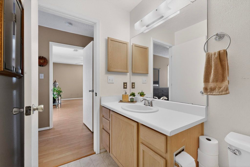 Image 15 of property listing at 3114 Chama Meadows Drive NE, Rio Rancho, NM 87144