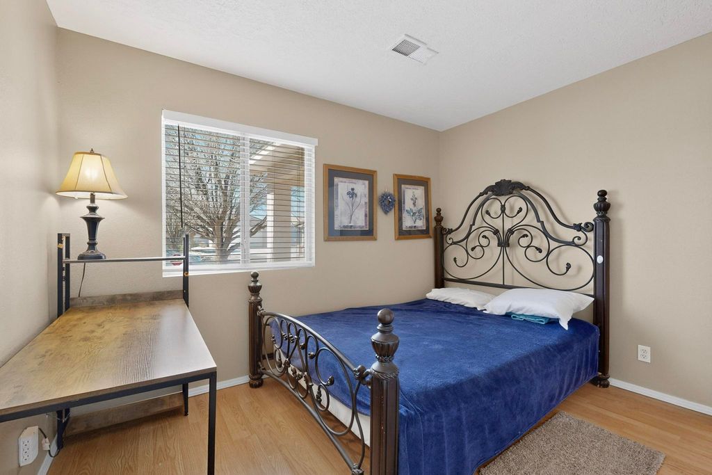 Image 17 of property listing at 3114 Chama Meadows Drive NE, Rio Rancho, NM 87144