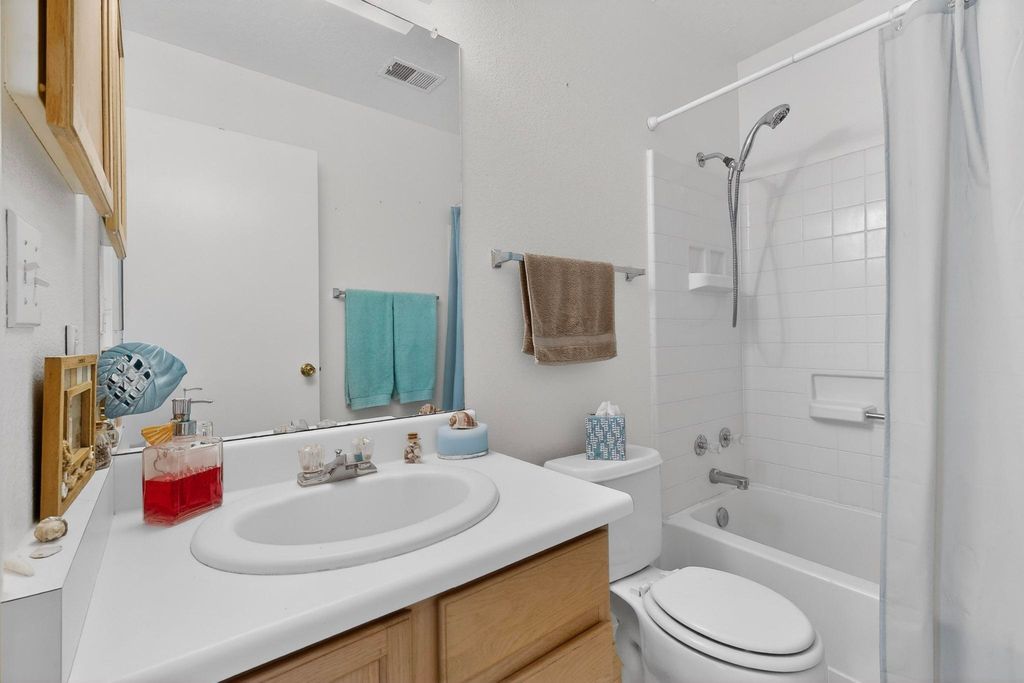 Image 21 of property listing at 3114 Chama Meadows Drive NE, Rio Rancho, NM 87144