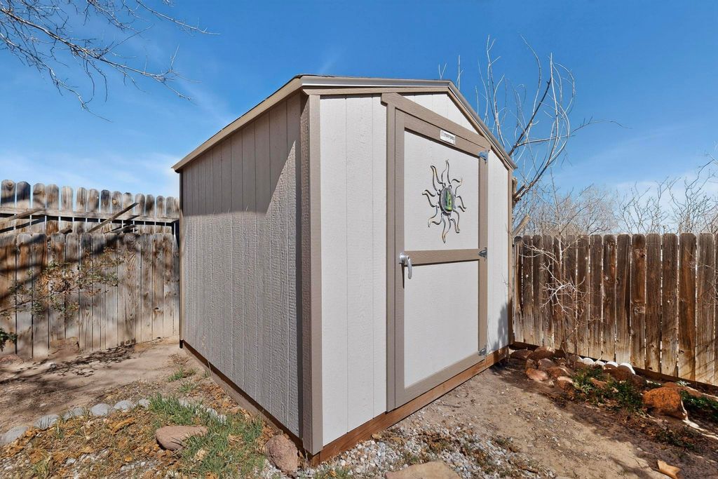 Image 31 of property listing at 3114 Chama Meadows Drive NE, Rio Rancho, NM 87144