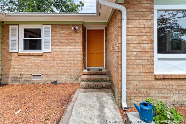 290 Lemont Drive, Fayetteville, NC 28303