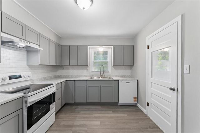 5809 Ralston Avenue, Raytown, MO 64133