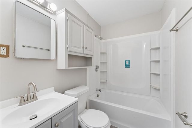 5809 Ralston Avenue, Raytown, MO 64133