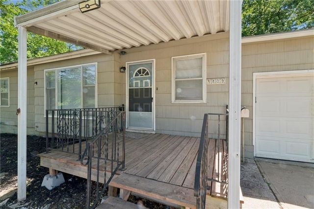 5809 Ralston Avenue, Raytown, MO 64133