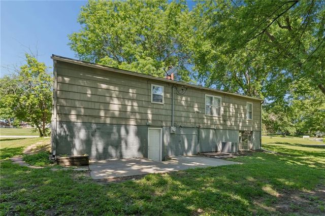 5809 Ralston Avenue, Raytown, MO 64133