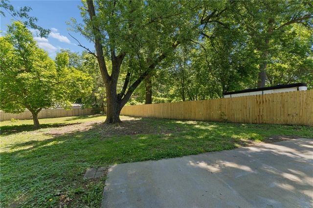 5809 Ralston Avenue, Raytown, MO 64133