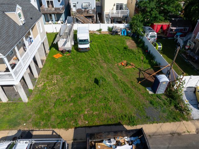 15 Barberie Avenue B, Highlands, NJ 07732